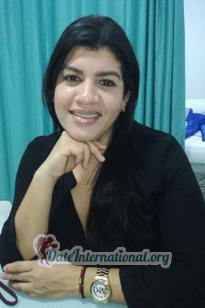 177451 - Yerlindis Age: 42 - Colombia