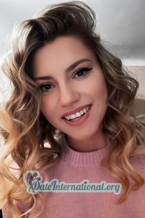 224047 - Anna Age: 27 - Ukraine