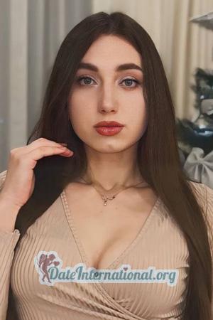 225598 - Nataliia Age: 25 - Ukraine