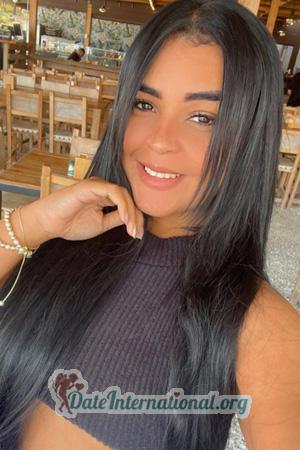 226398 - Yislaine Age: 34 - Colombia