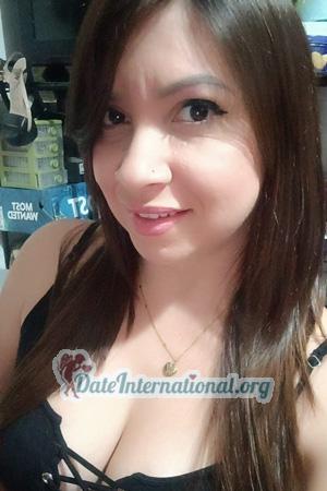 226636 - Allison Age: 35 - Costa Rica