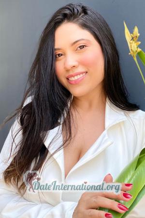 227278 - Diana Age: 36 - Colombia