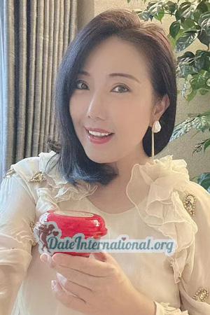 227639 - Peony Age: 56 - China