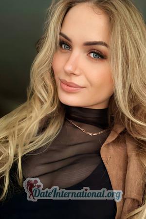 227728 - Anna Age: 19 - Ukraine