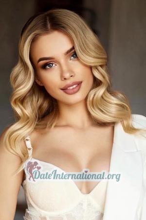 227853 - Tatyana Age: 31 - Ukraine